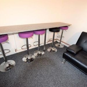 4 Bed Student Home - Edgar Road, Opposite CCCU - Photo 1