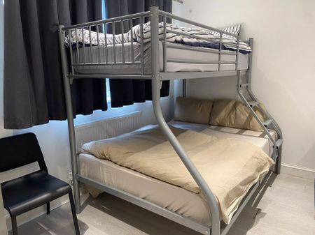 Compact Ensuite - Photo 4