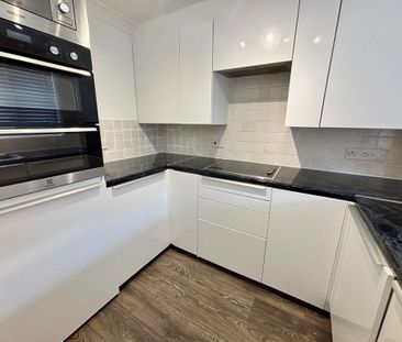 2 bedroom terraced house to rent - Photo 6