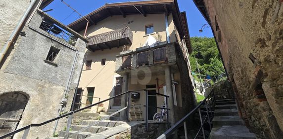 TRANQULLA E SPAZIOSA CON GIARDINO - Foto 2