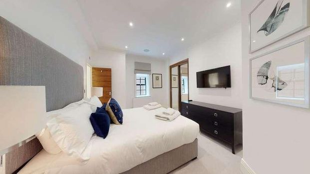 Starboard Penthouse, Fulham, London, W6 - Photo 1