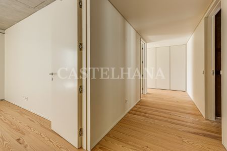 Apartamento T3 duplex com piscina e vista panorâmica em Marvila - Photo 2