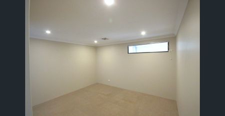 ** WHAT A WHOPPER! ** - Photo 4