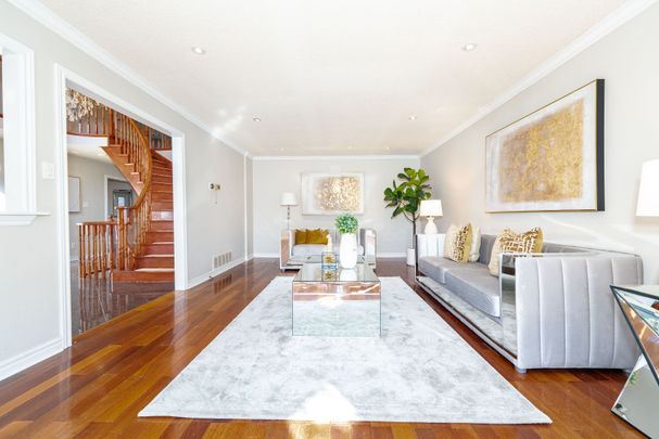 For Lease - 382 Elgin Mills Road, Richmond Hill, Ontario - Photo 1