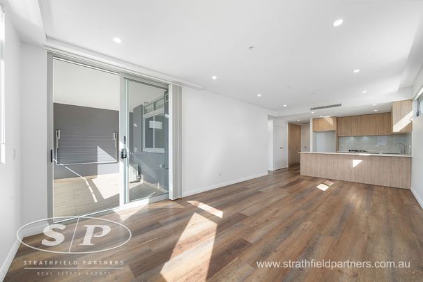 Luxury Two Bedroom Apartment, Level 3 - Photo 1