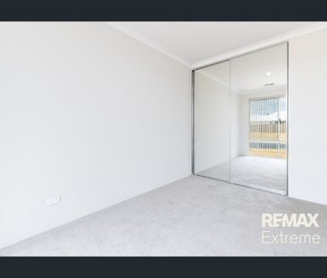 4 bedroom 2 bathroom family home being light and bright and featuri... - Photo 6