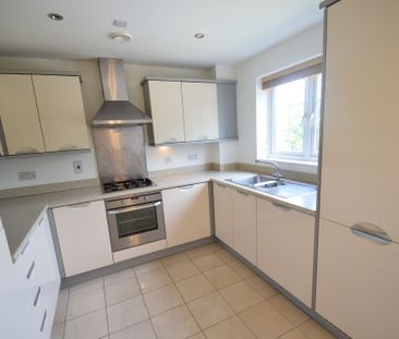 2 bedroom flat to rent, - Photo 3