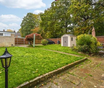 Savernake Walk, Crawley, RH10 - Photo 2