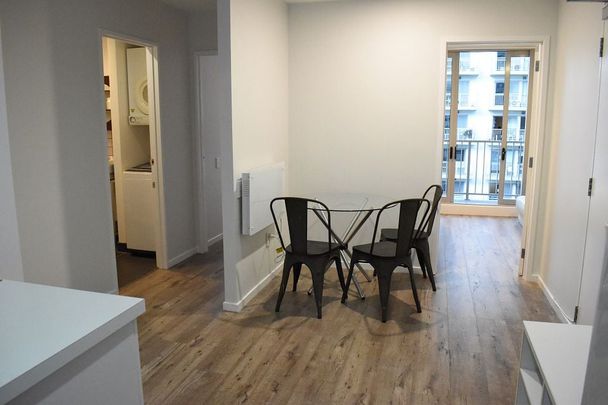 Three bedroom Central Apt w/ Balcony - Photo 1