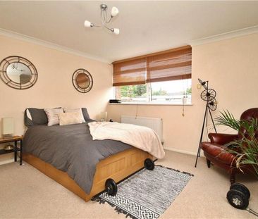 2 bedroom maisonette to rent - Photo 1