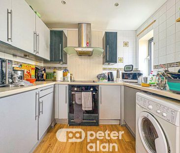 2 bedroom apartment to rent - Photo 5