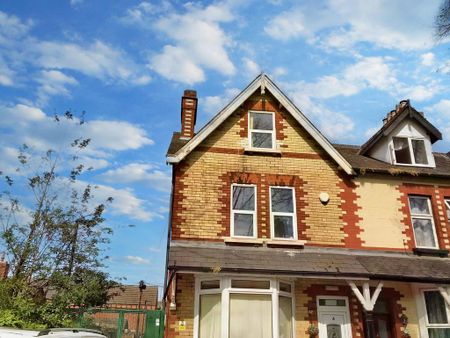 3 bedroom flat to rent - Photo 5