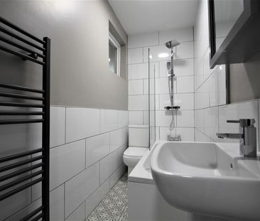 Cliff Road, Woodhouse, LS6 2ET, Leeds - Photo 5
