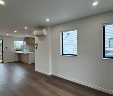 As-New 3-Bedroom Beauty - Photo 5