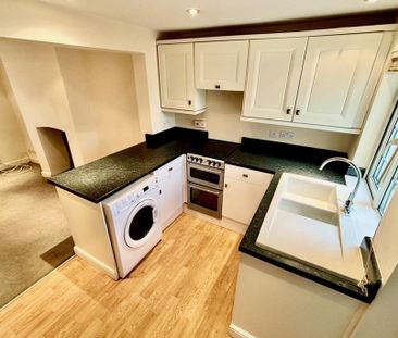 2 bedroom terraced house to rent - Photo 3