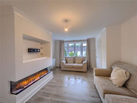 3 bedroom terraced house to rent - Photo 3