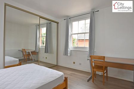 3 bedroom flat to rent - Photo 4