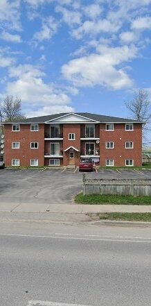 Sixth Street Apartments - Photo 1