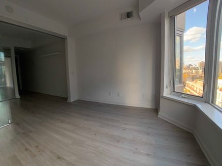 YORKVILLE PLAZA: Avenue Rd & Yorkville Ave (155 Yorkville Ave) AD#101405 - Photo 2