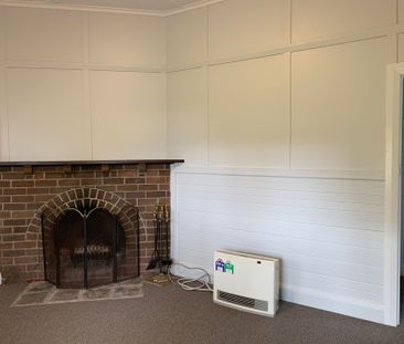 Large family home in a great location - Photo 2