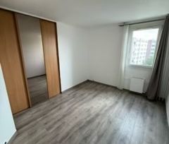 Location Appartement 4 pièces 70m² ST DENIS 93200 - Photo 2