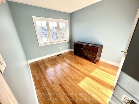 For Lease - 211 Elbern Markell Drive, Brampton, Ontario - Photo 5