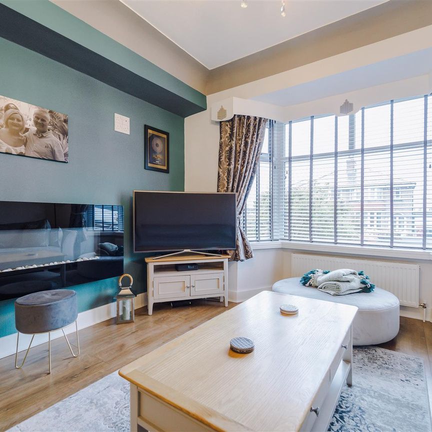 Rossendale Avenue, Burnley - Photo 1