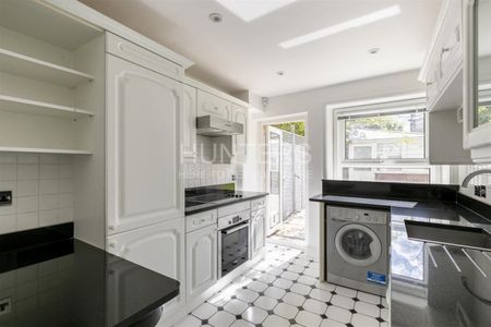 Buckland Crescent, London , NW3 - Photo 4