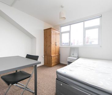 Welton Grove, Hyde Park, Leeds - Photo 6