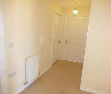 2 bedroom flat to rent - Photo 6