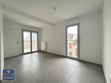 Location Appartement 2 pièces 43m² LAVAL 53000 - Photo 2