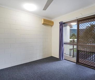 Freshly Renovated Unit in Woree - Photo 5