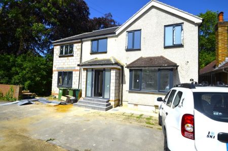 1 bedroom Property to rent - Photo 5