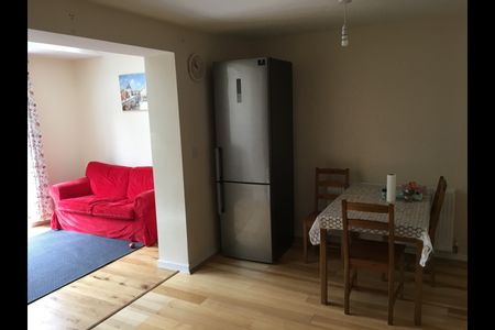 4 Bed Semi-Detached House, Maplin Close, CV4 - Photo 2