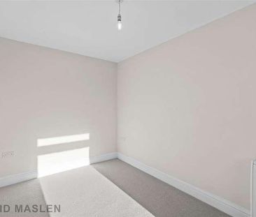 Crescent Drive North, Brighton, BN2 - Photo 2