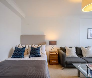 Hill Street, Mayfair - Photo 2