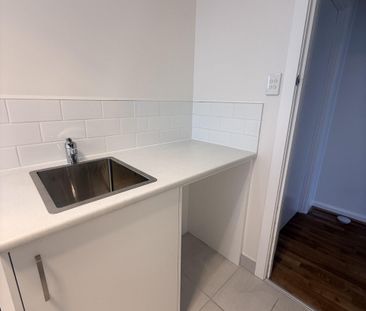 Comfortable unit in Hobart inner city - Photo 6