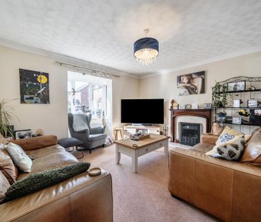 3 bedroom detached house to rent - Photo 2