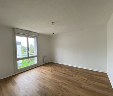 Location Appartement 3 pièces 76m² - Photo 3