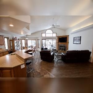 Westpark Fully Finished 4 Bed 3 Bath Home for Rent Fort Saskatchewan - Photo 2