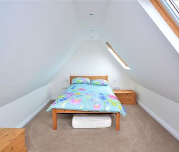 3 bedroom apartment to rent - Photo 2