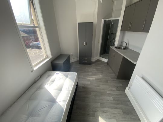 1 bed studio to rent Lewis Street, Walsall WS2 - Photo 1