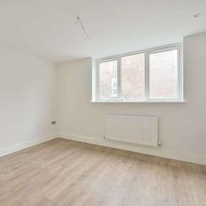 Levana Close, Southfields, SW19 - Photo 2