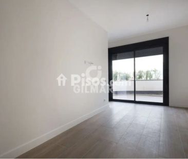 Piso en alquiler en Embajadores - Photo 1