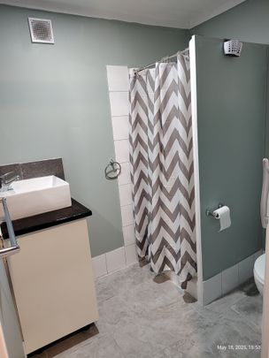 Quinns Rocks - Photo 1