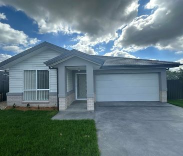 8 Agnes Place, Thirlmere - Photo 1