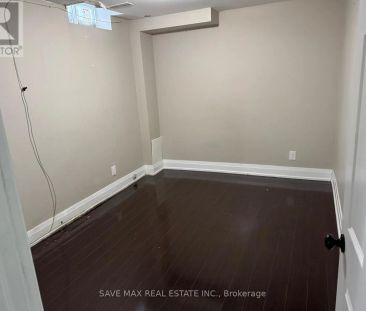 5 LOMBARDY CRESCENT - Photo 4