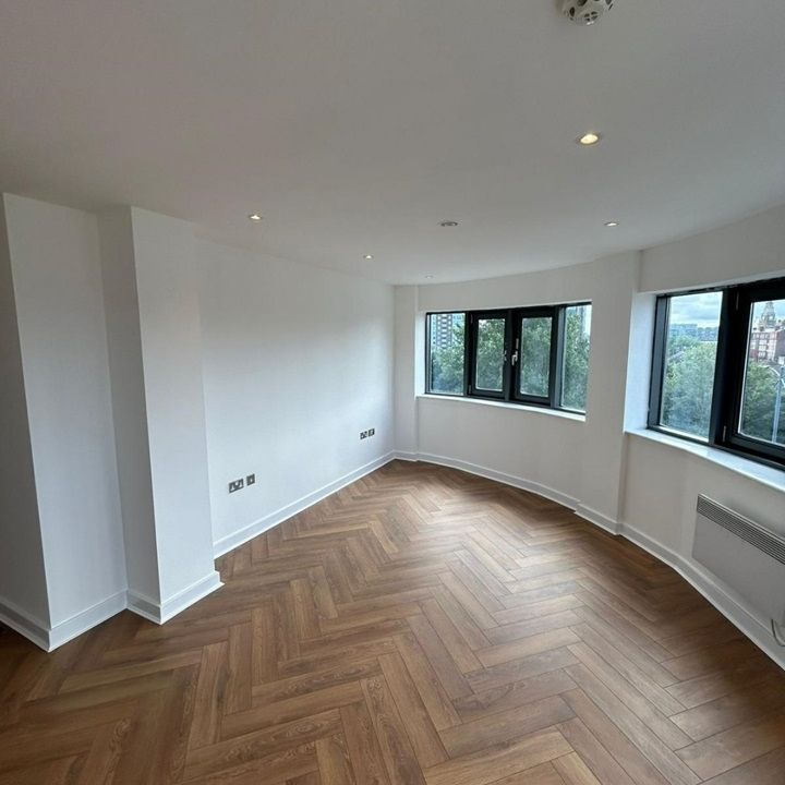 2 Bed Flat, The Reach, L3 - Photo 1