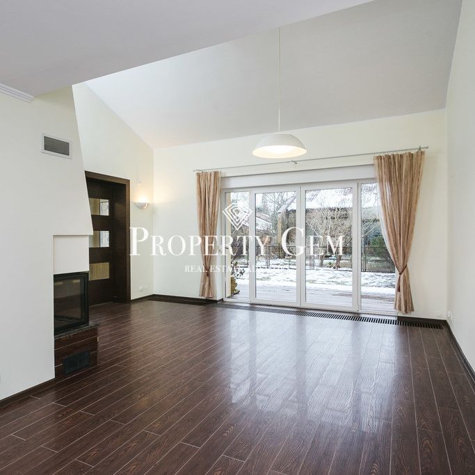 Warszawa, Praga-Południe, Saska Kępa, Marokańska - Photo 1