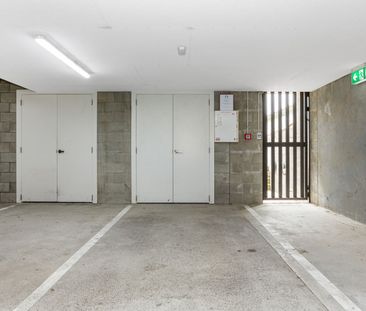 Welcome to 1/2 Hindmarsh Street - Photo 6